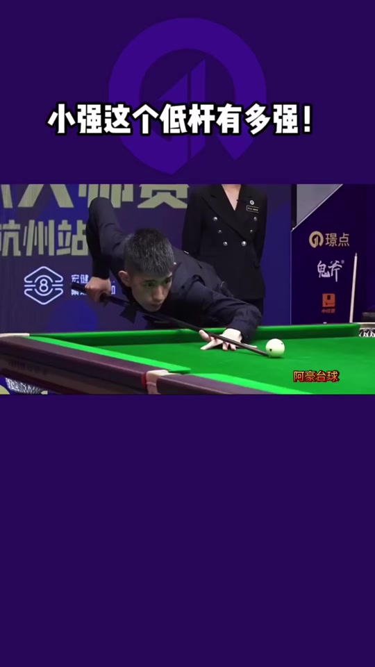 的表现备受 的表现备受