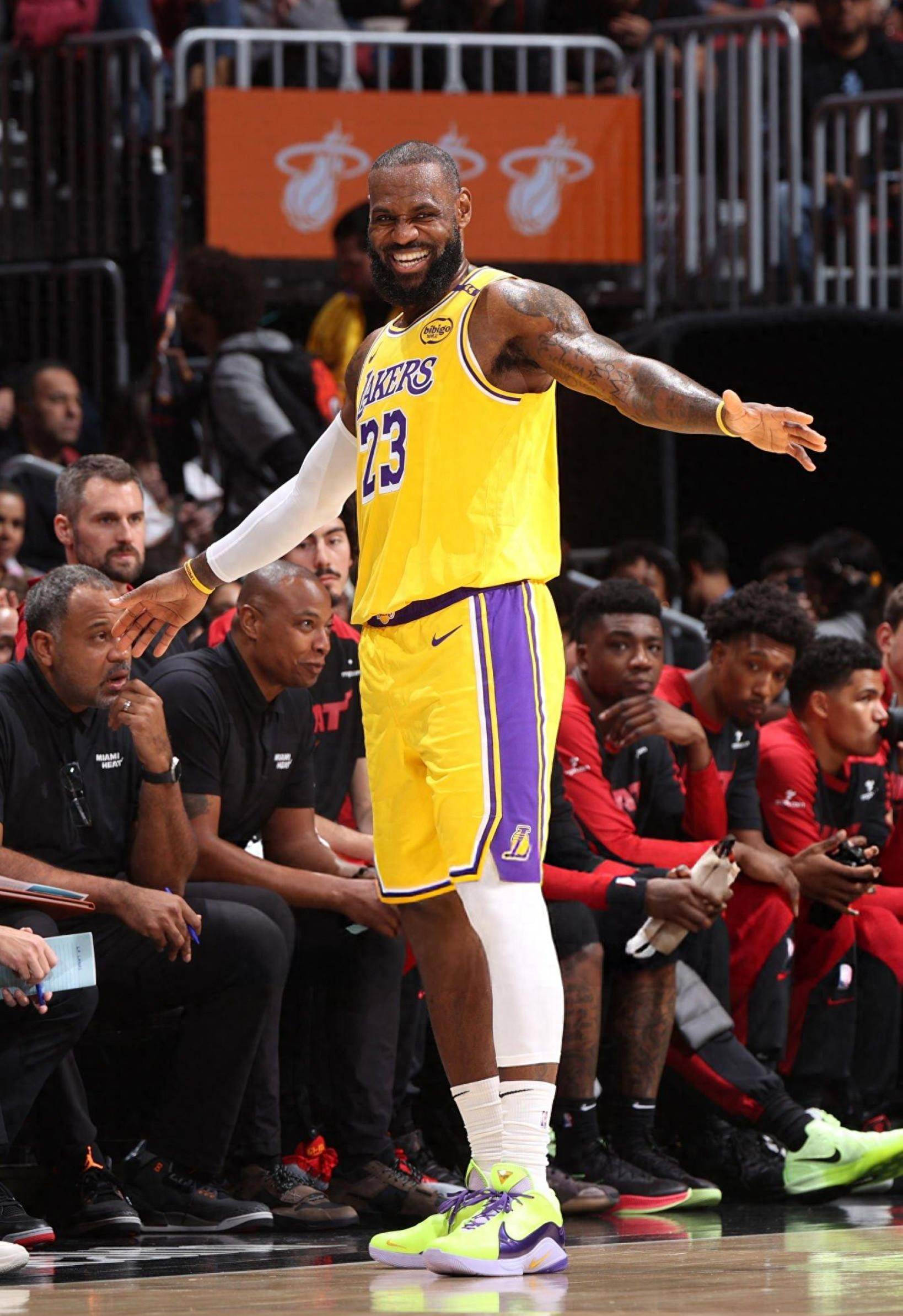 从球员名册 从球员名册